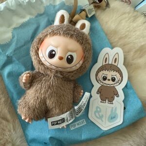 Pin for love labubu “&”